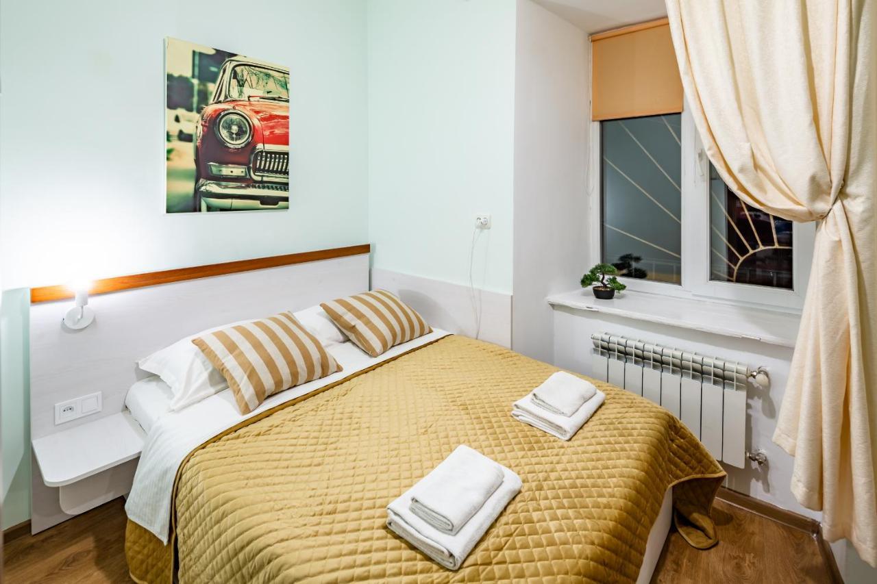 Rainbow Apartment Near Rynok Sq Lemberg Exterior foto