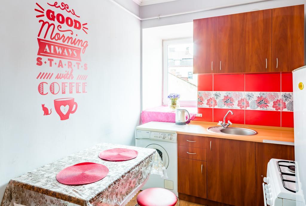 Rainbow Apartment Near Rynok Sq Lemberg Exterior foto